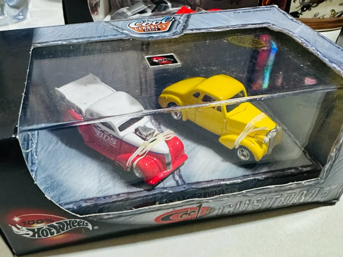 2001 37 Pro Mod Chevy Red: Box: Image 2