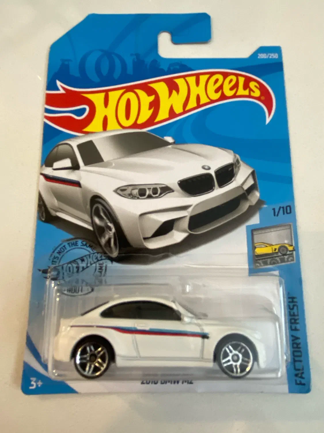 2019 2016 BMW M2 White: Long (INT): Image 2