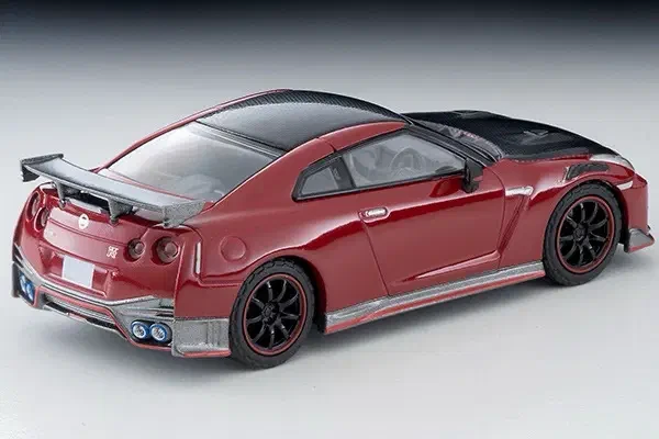 2023 Nissan GT-R Nismo Special Edition 2022 model Red: No Package: Image 3