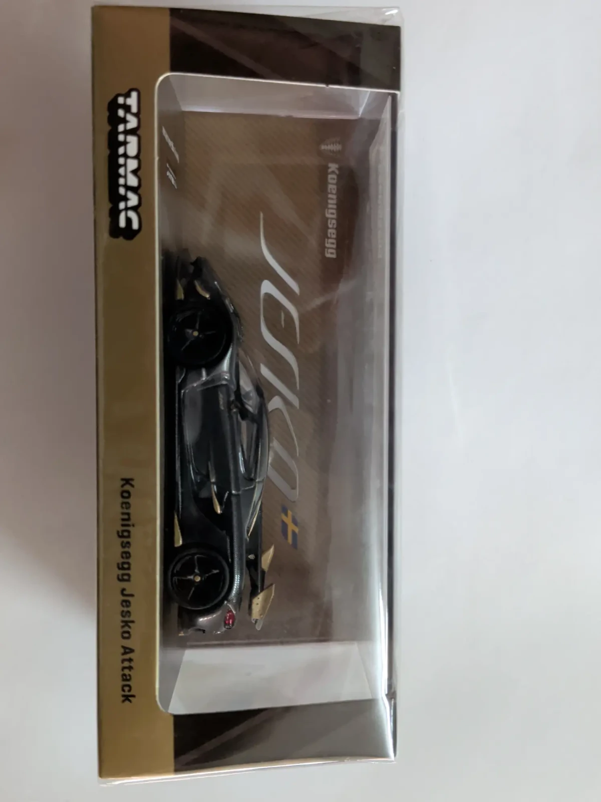 2025 Koenigsegg Jesko Attack Black: Box: Image 2