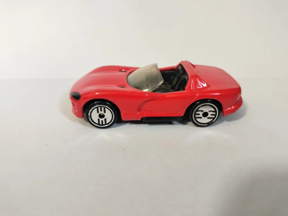 1995 Dodge Viper RT/10 Red: No Package: Image 2