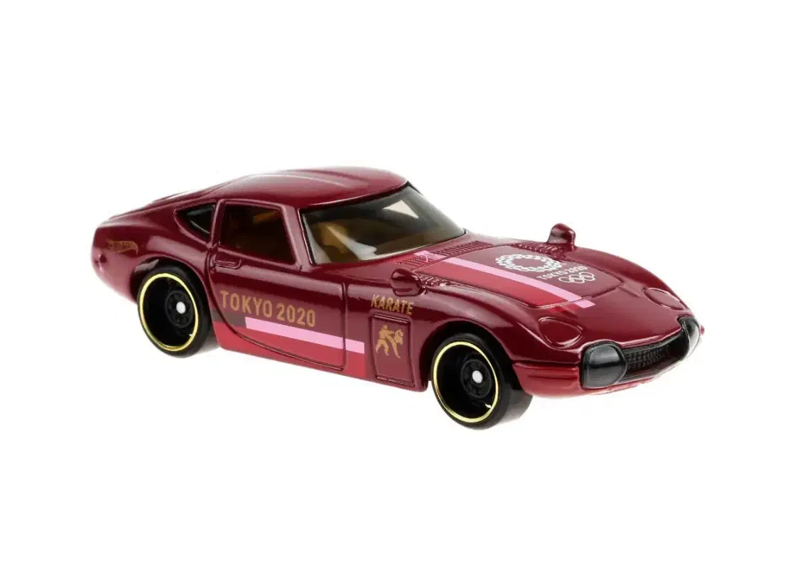 2020 Toyota 2000 GT Burgundy: No Package: Image 3