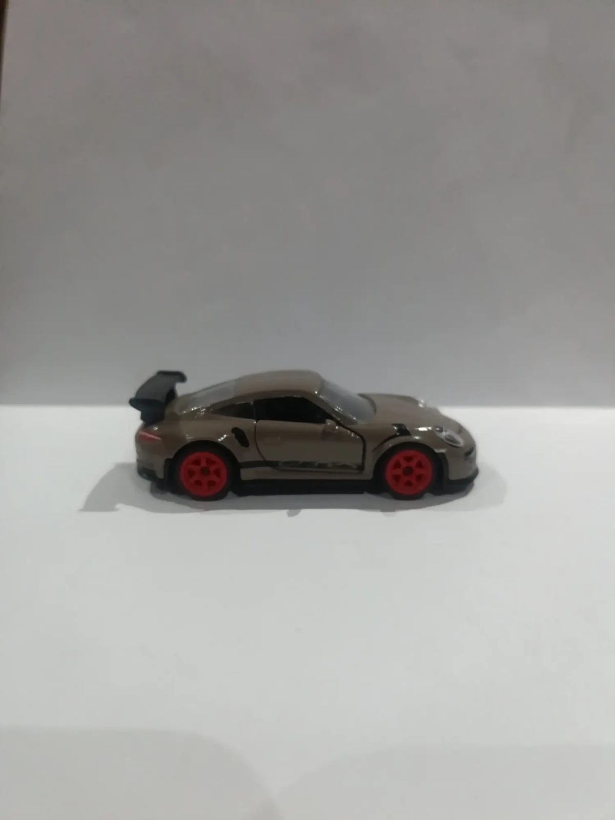2024 Porsche 911 GT3 rs Brown: No Package: Image 6