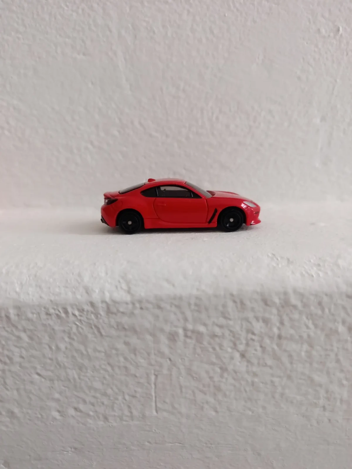 2021 Toyota GR86 Red: No Package: Image 4