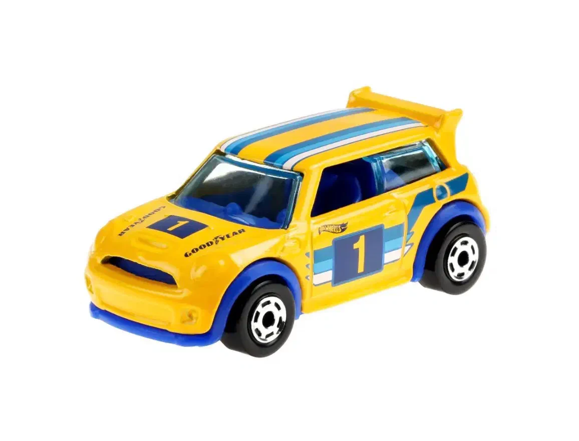 2020 MINI Cooper S Challenge Yellow: No Package: Image 2