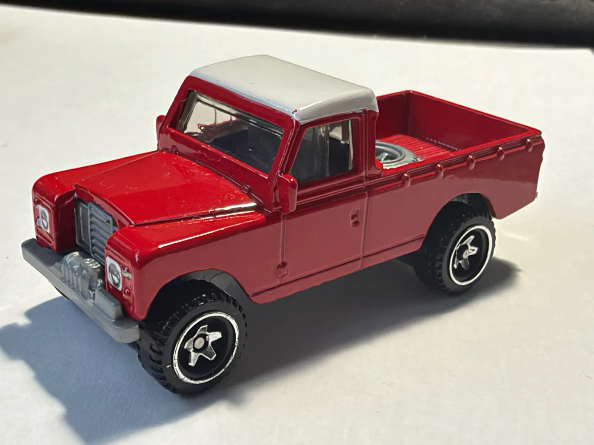 2019 Land Rover Series III Pickup Red: No Package: Image 3