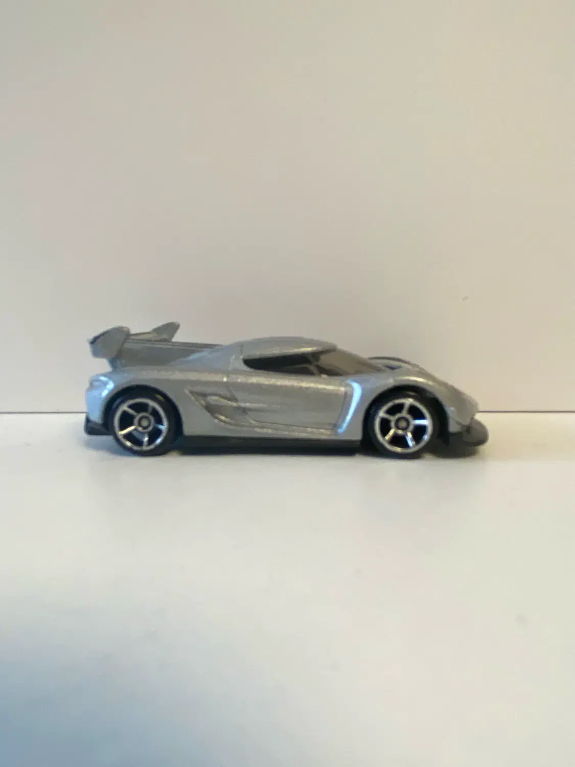 2020 2020 Koenigsegg Jesko Silver: No Package: Image 4