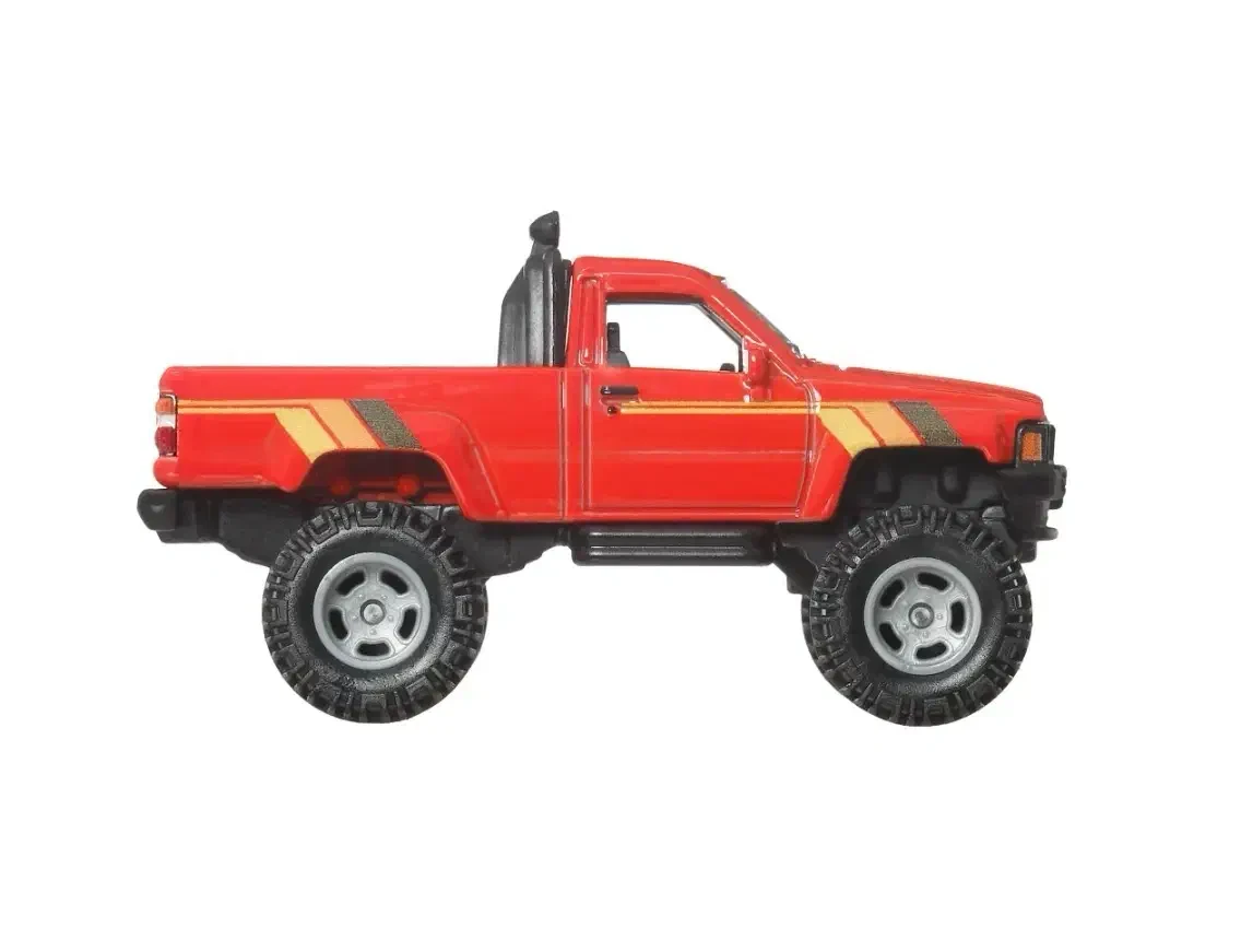 2025 1987 Toyota Pickup Truck Red: No Package: Image 4