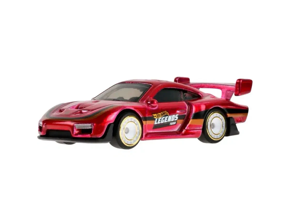 2025 Porsche 935 Pink: No Package: Image 2