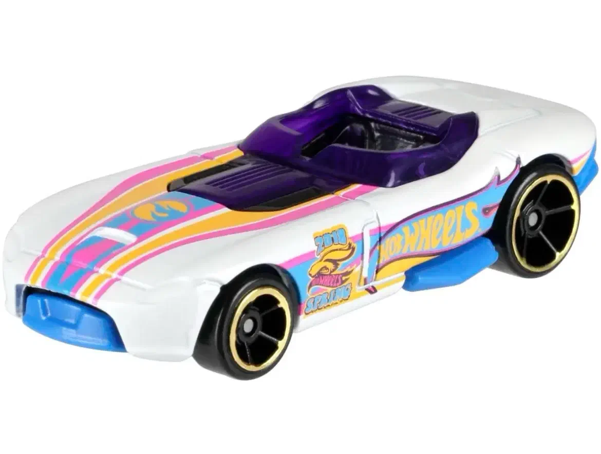 2018 RRRoadster White: No Package: Image 5
