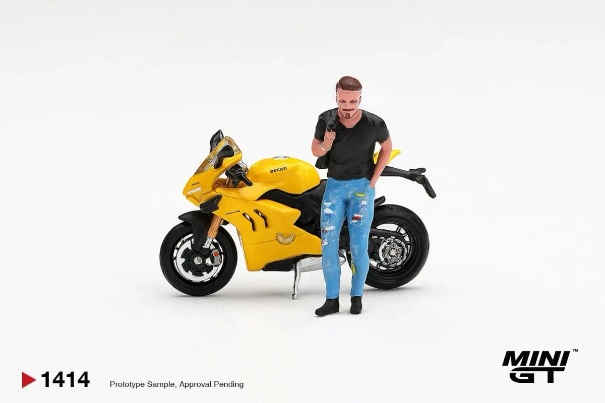 2026 Ducati Panigale V4 S Giallo w/ figure Yellow: No Package: Image 6