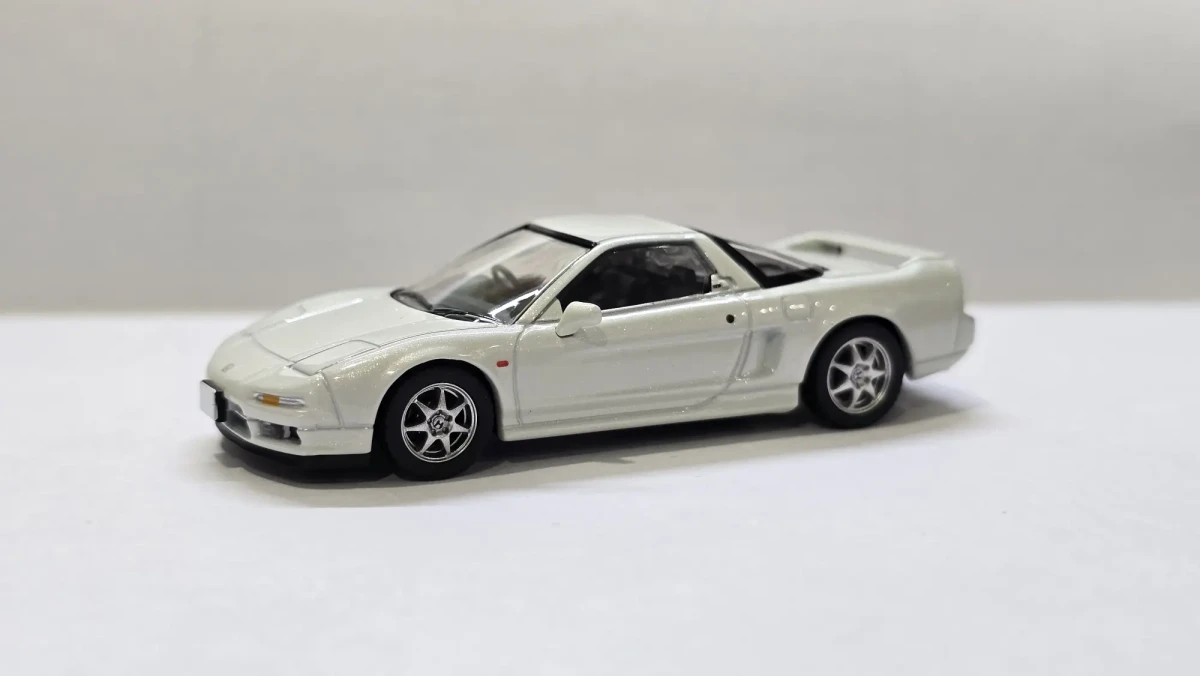 2025 Honda NSX White: No Package: Image 2