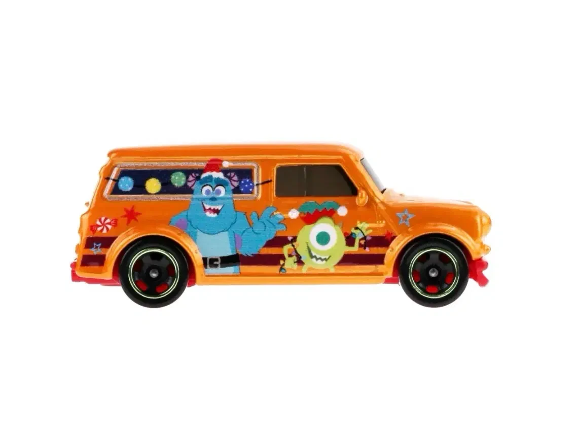 2023 67 Austin Mini Van Orange: No Package: Image 4