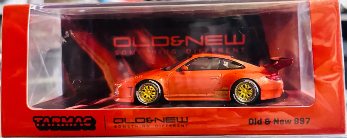 Old & New 997 Red: Box: Image 2