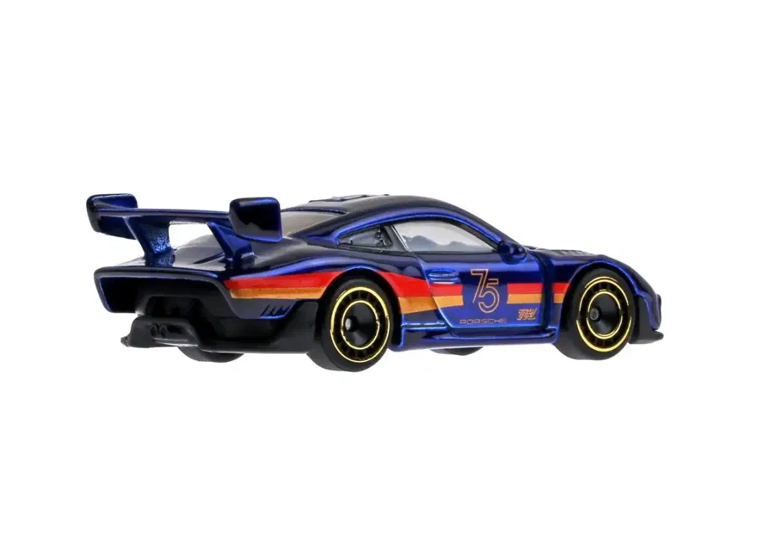 2023 Porsche 935 Blue: No Package: Image 7