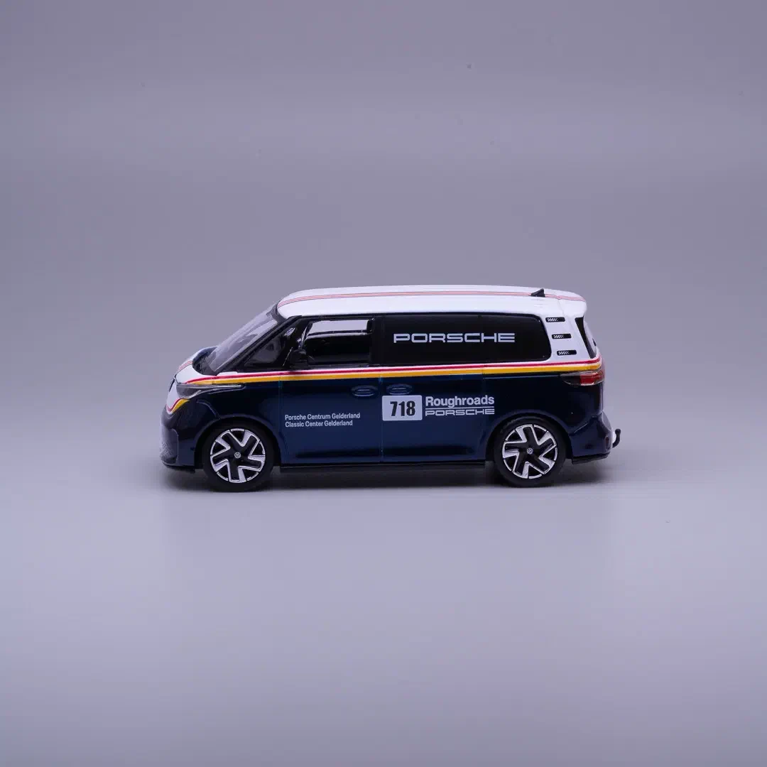 2025 Volkswagen ID. Buzz #718  Porsche Centrum Gelderland w/ Trailer White: No Package: Image 2