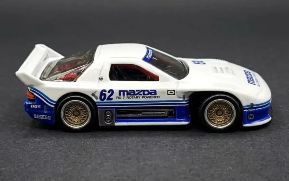2027 1991 Mazda RX-7 GTO White: No Package: Image 3