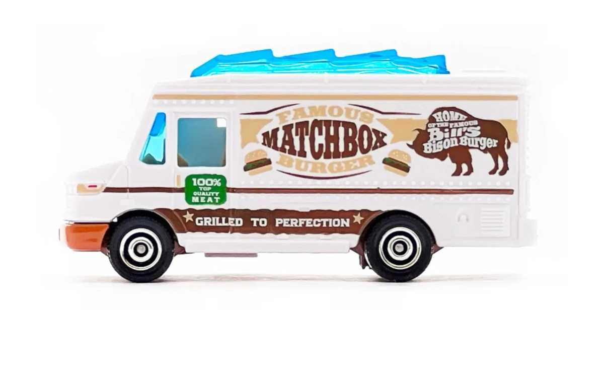 2022 Chow Mobile II White: No Package: Image 4