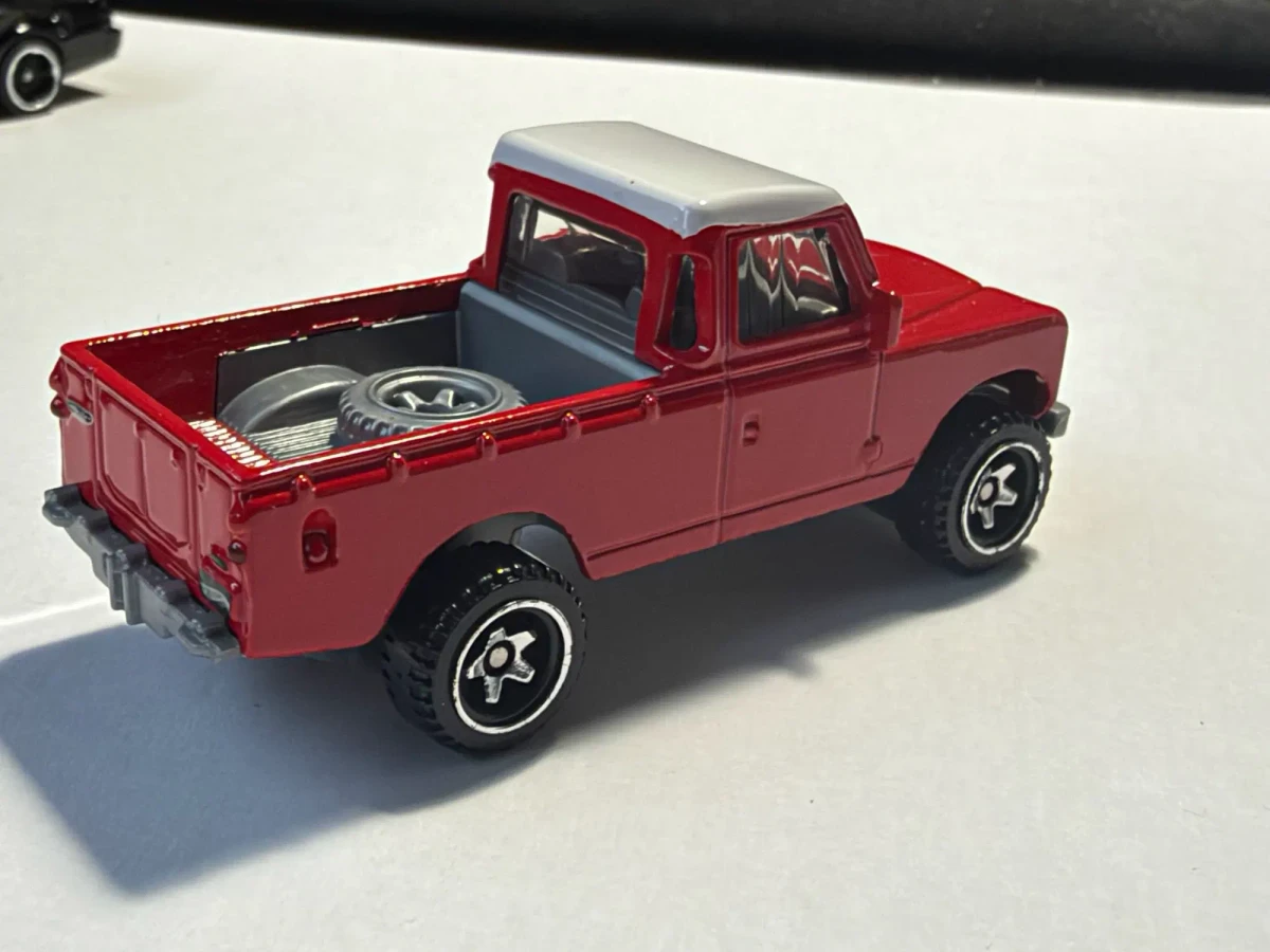 2019 Land Rover Series III Pickup Red: No Package: Image 4