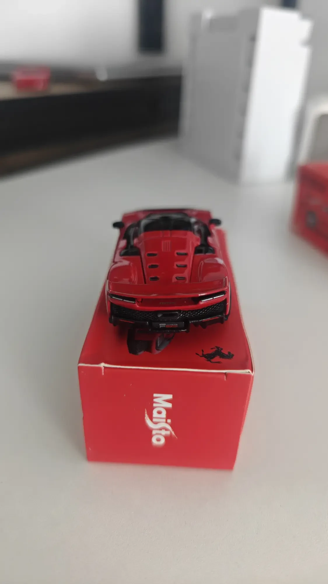 2026 Ferrari F80 Red: No Package: Image 2