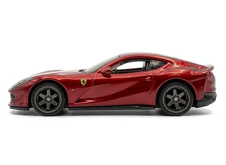 2027 Ferrari 812 Superfast Ruby Red: No Package: Image 2