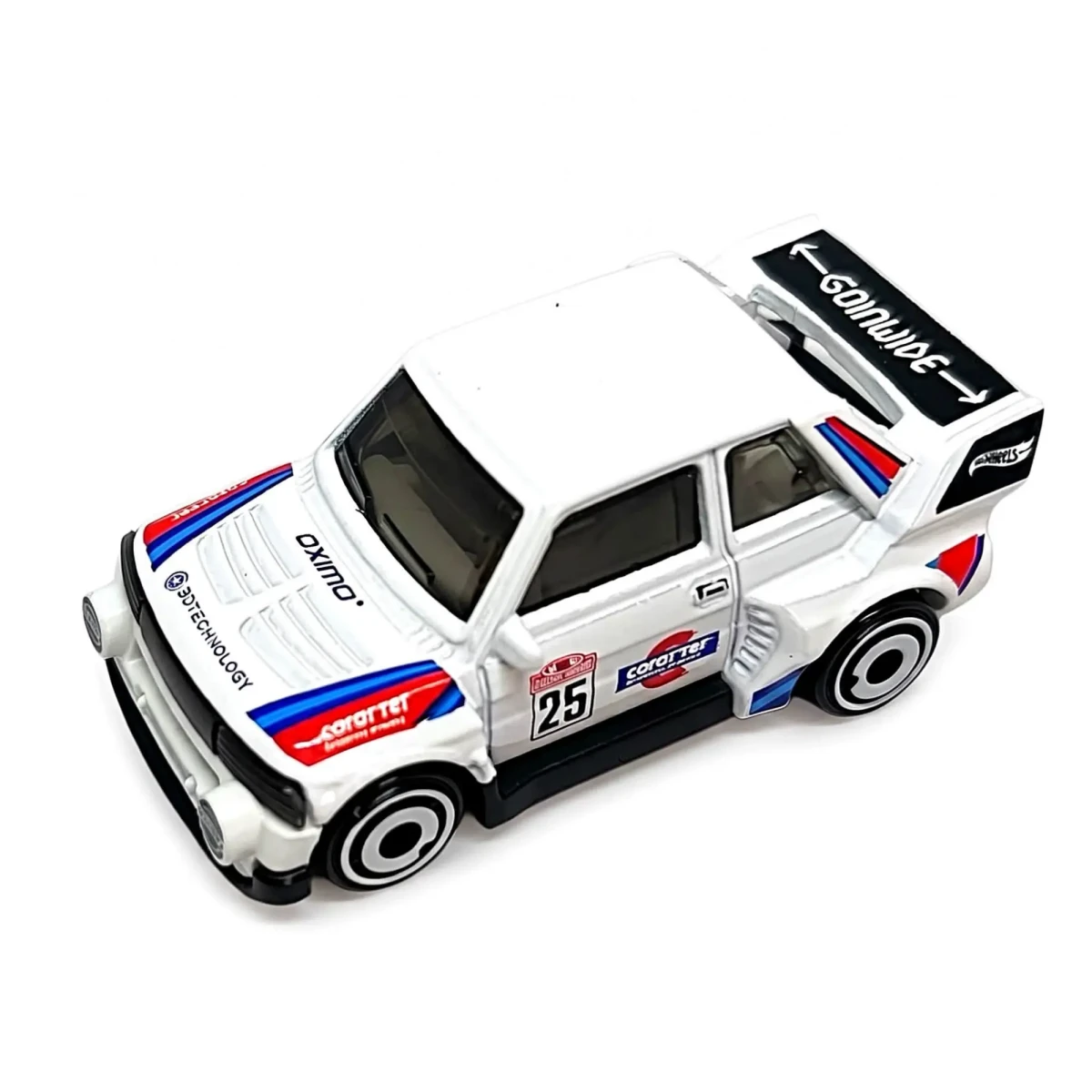 2027 Polski Fiat 126P White: No Package: Image 5