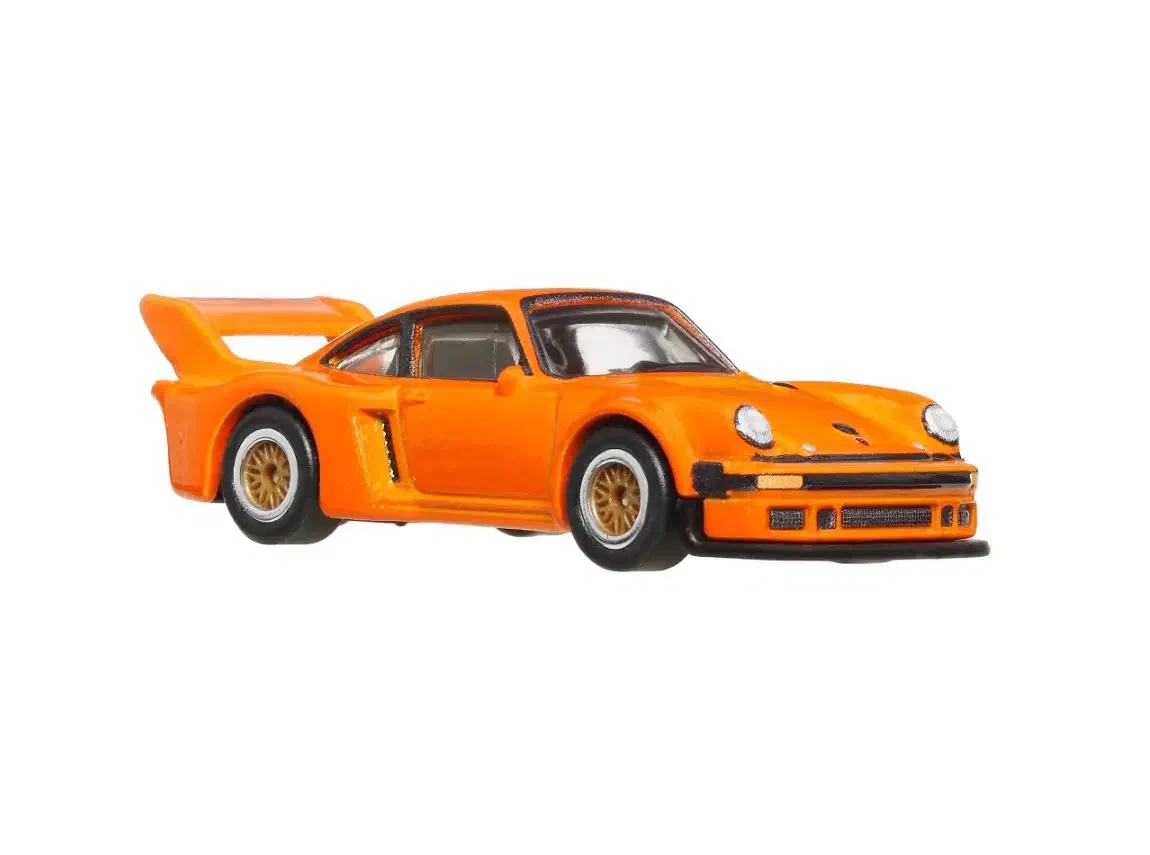 2025 Porsche 934.5 Orange: No Package: Image 3