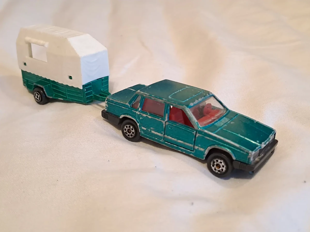 1989 Volvo 760 GLE Green: No Package: Image 2