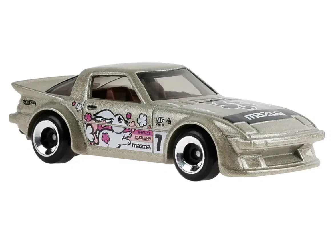 2026 Mazda RX-7 Beige: No Package: Image 4