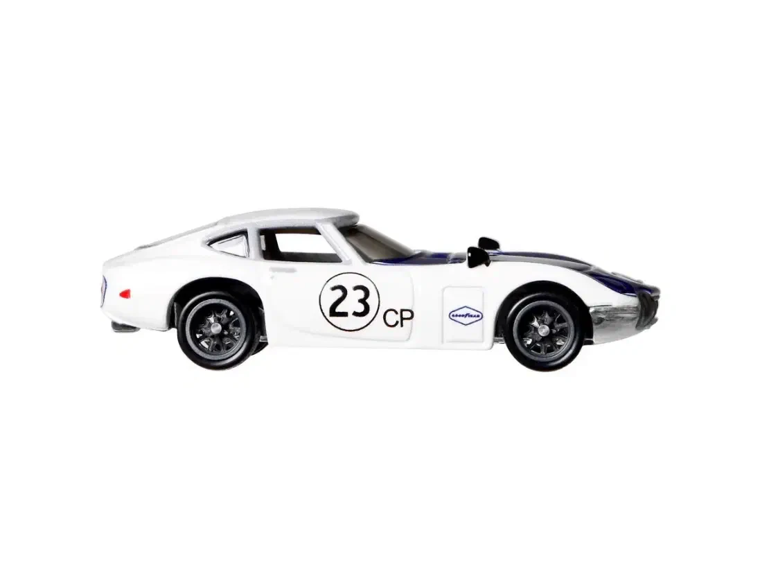 2021 Toyota 2000 GT White: No Package: Image 4