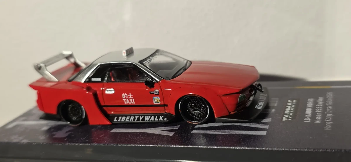 2026 LB-Kaido Works Nissan R32 Skyline Hong Kong Taxi Red: No Package: Image 6