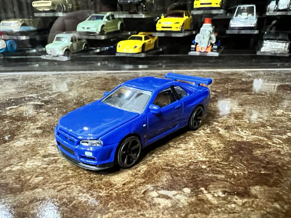 2026 Isuzu NPR & Nissan Skyline GT-R (R34) Blue: No Package: Image 5