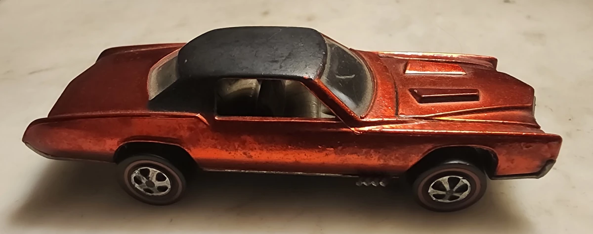 1968 Custom Eldorado Red: No Package: Image 2