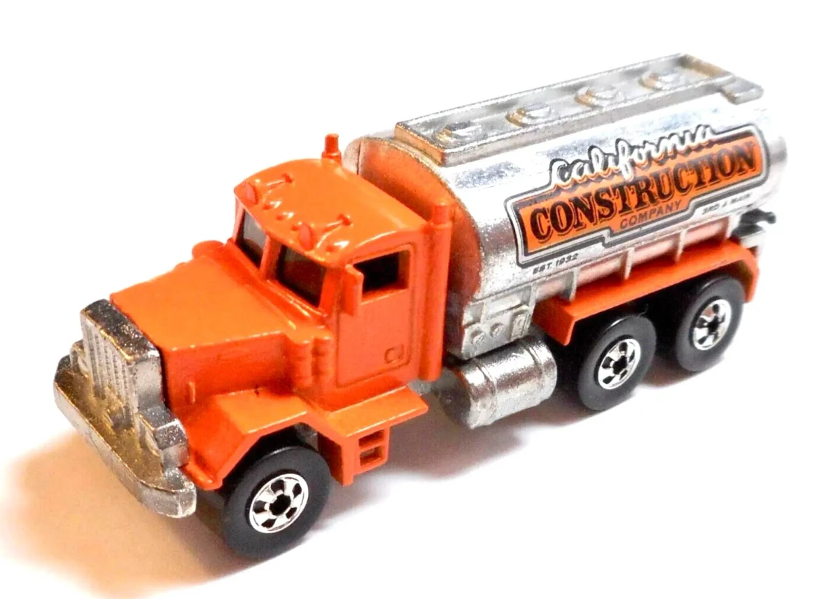 1981 Peterbilt Tank Truck Orange: No Package: Image 2