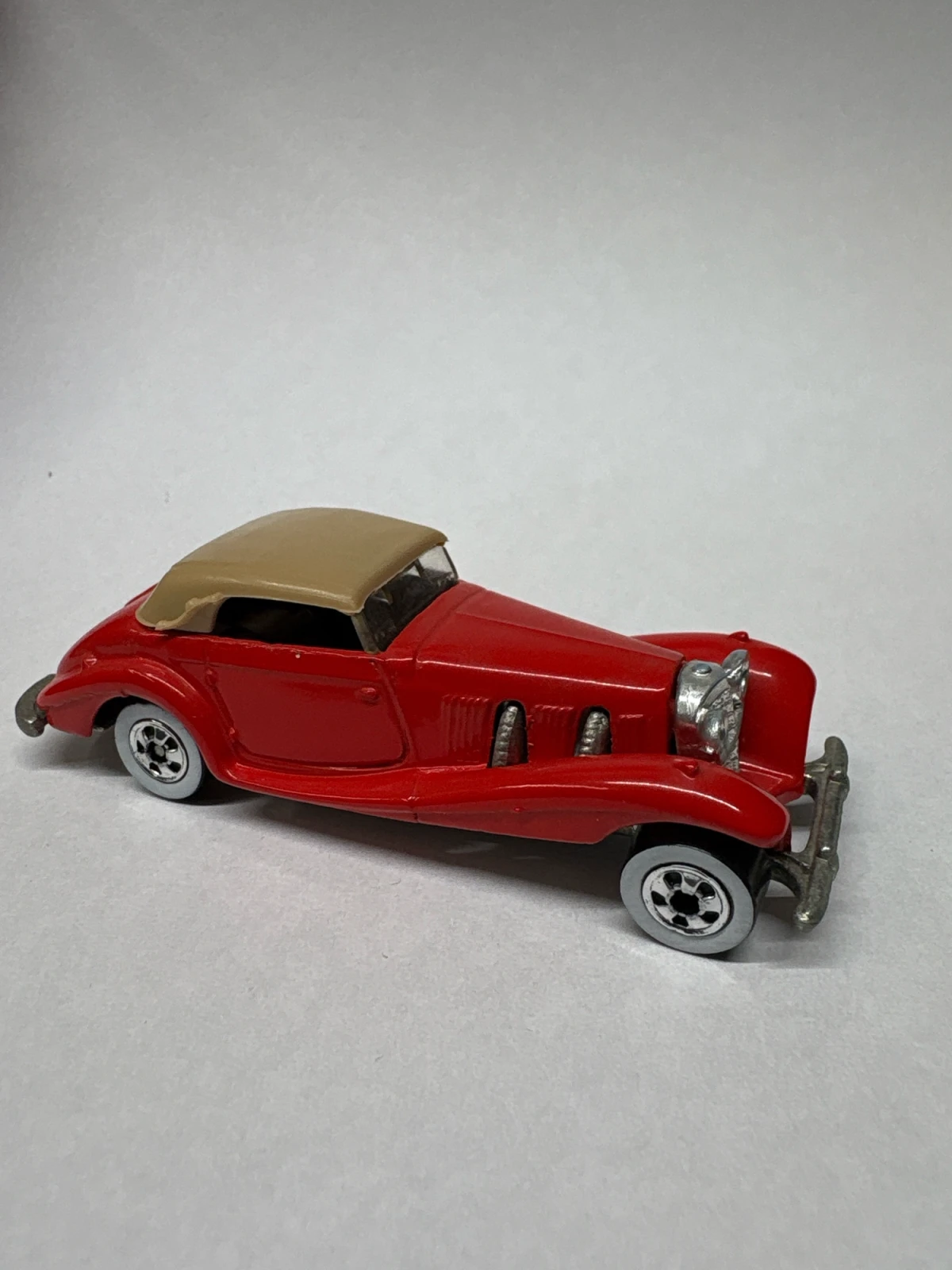 1982 Mercedes 540K Red: No Package: Image 3
