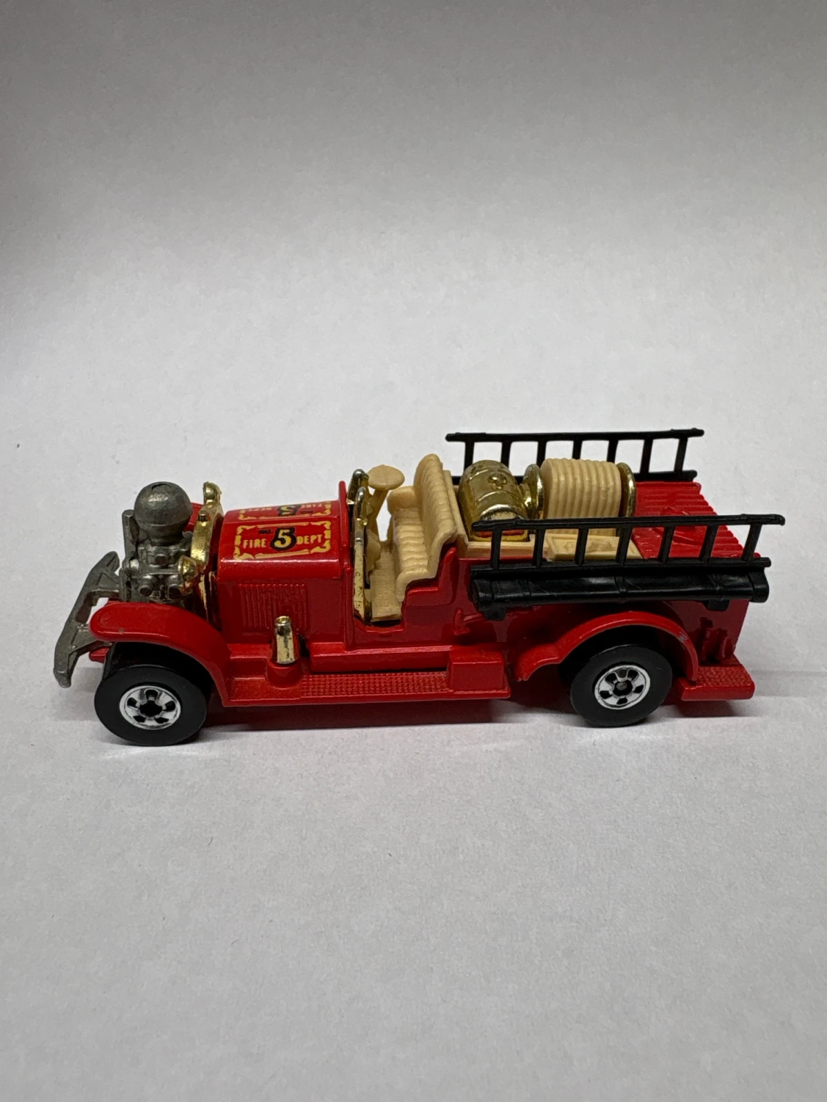 1982 Old Number 5 Red: No Package: Image 2