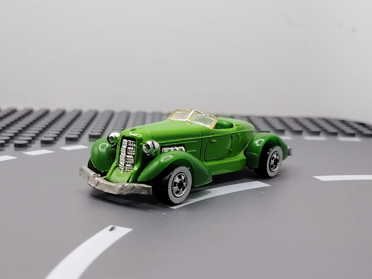 1986 Auburn 852 Green: No Package: Image 2