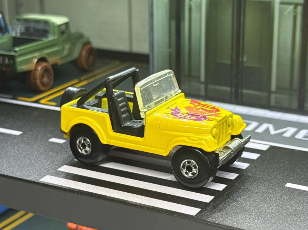 1988 Jeep CJ-7 Yellow: No Package: Image 2