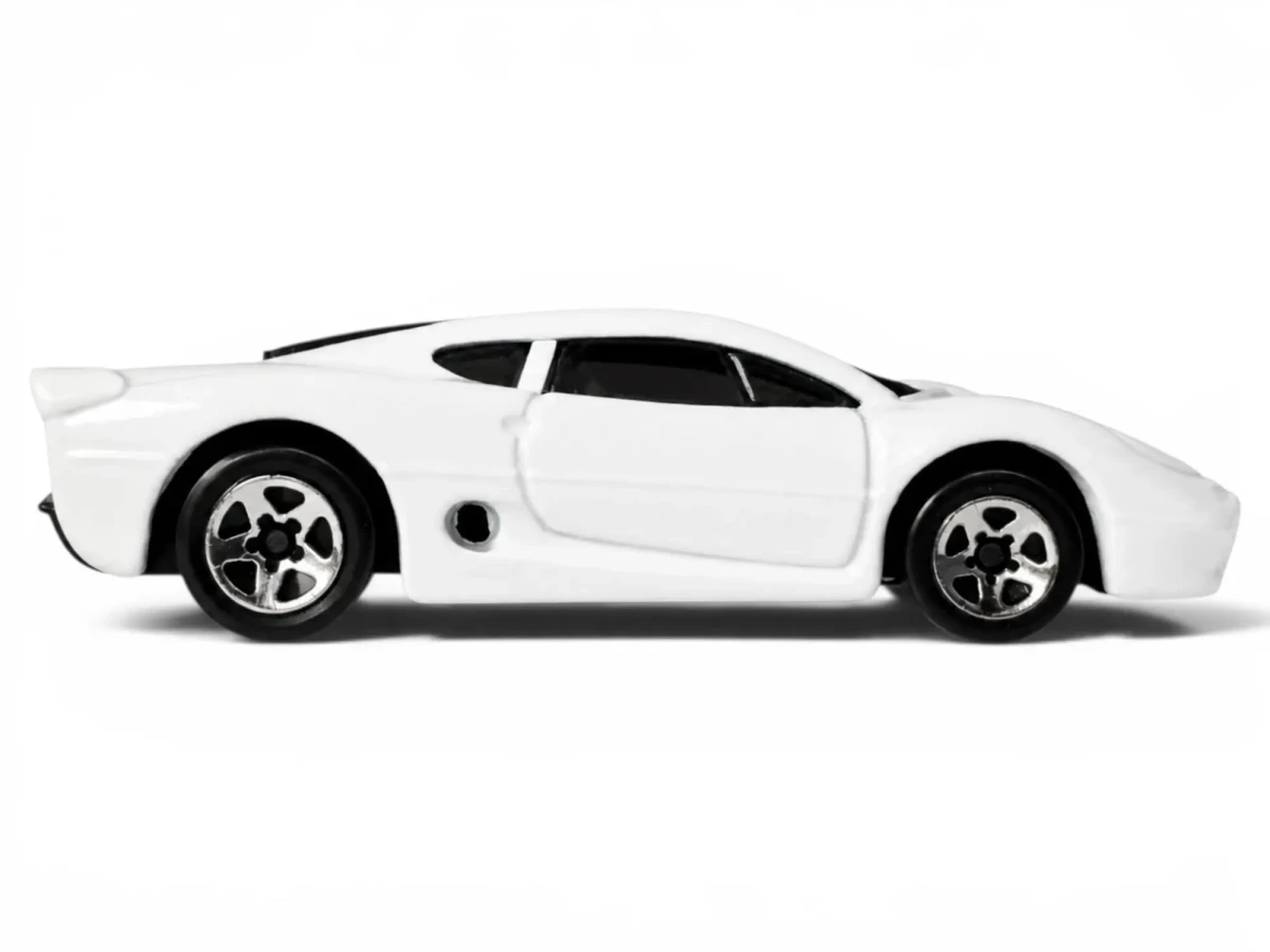 1995 Jaguar XJ220 White: No Package: Image 2