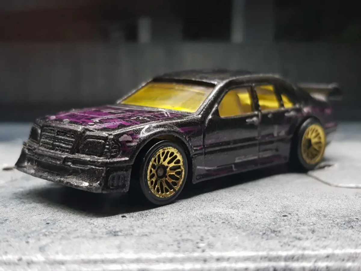 1999 Mercedes C-Class Black: No Package: Image 2