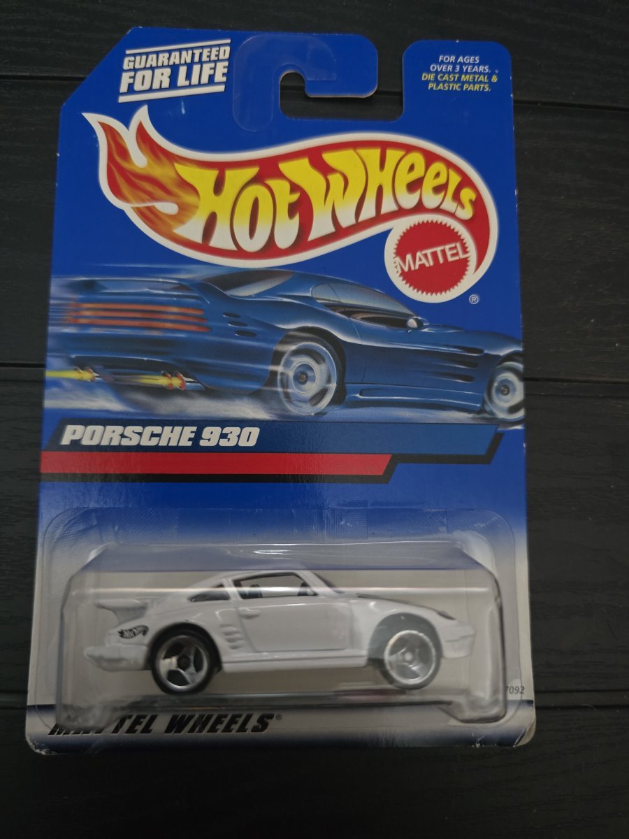 Hot Wheels Porsche 930