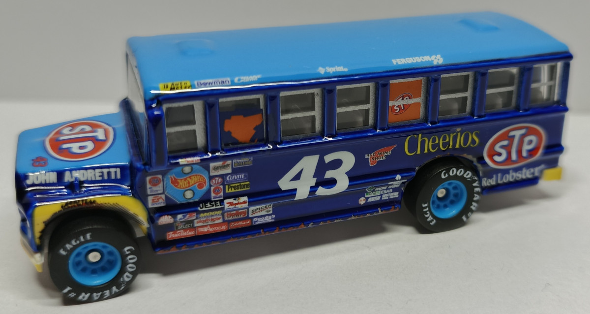 2000 School Bus Blue: No Package: Image 4