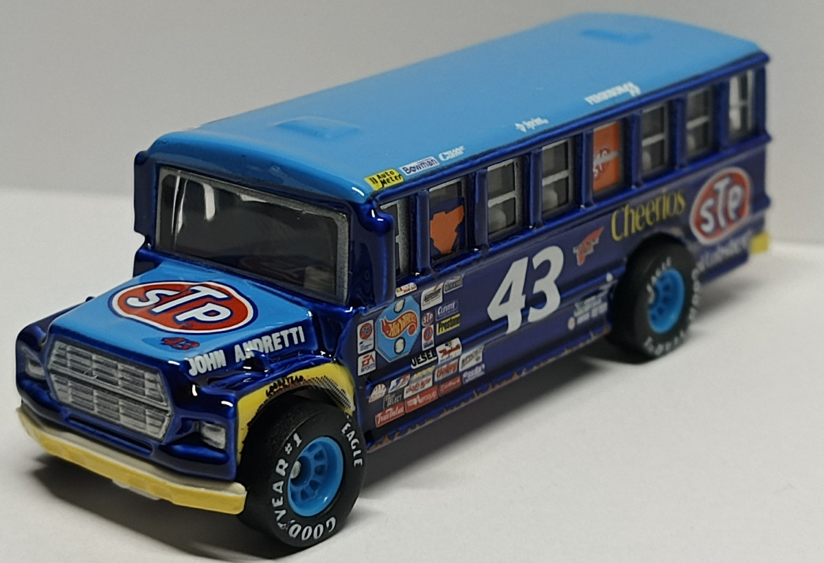 2000 School Bus Blue: No Package: Image 2