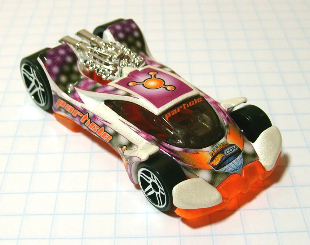 2002 Vulture White: Image 2