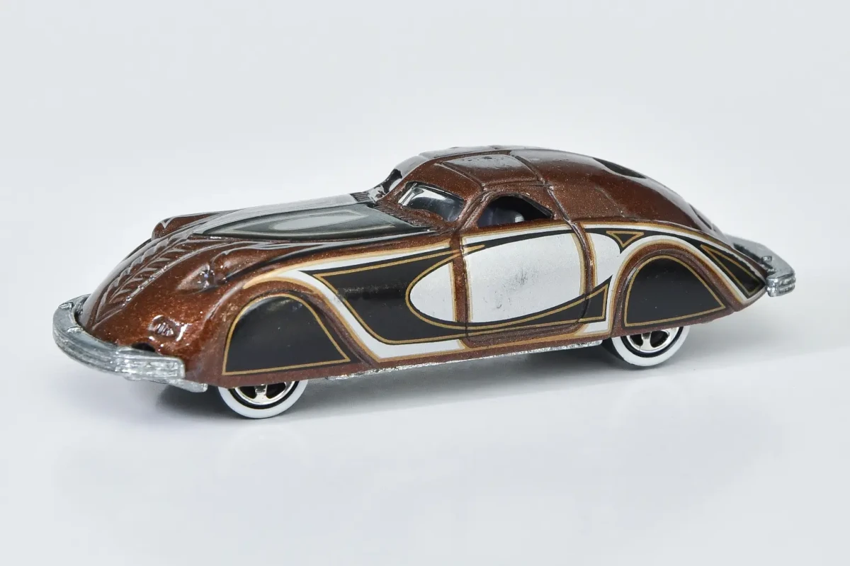 2001 38 Phantom Corsair Brown: No Package: Image 2
