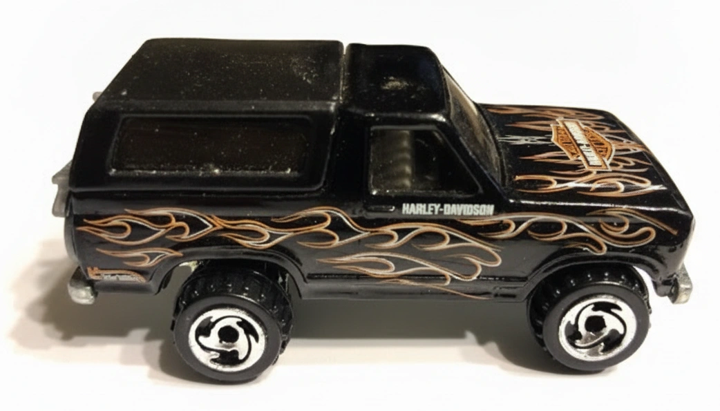 2001 Bronco 4-Wheeler Black: Image 2