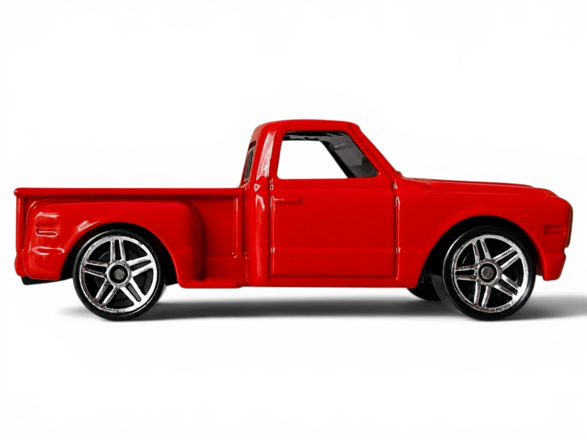 2002 Custom '69 Chevy Red: No Package: Image 2