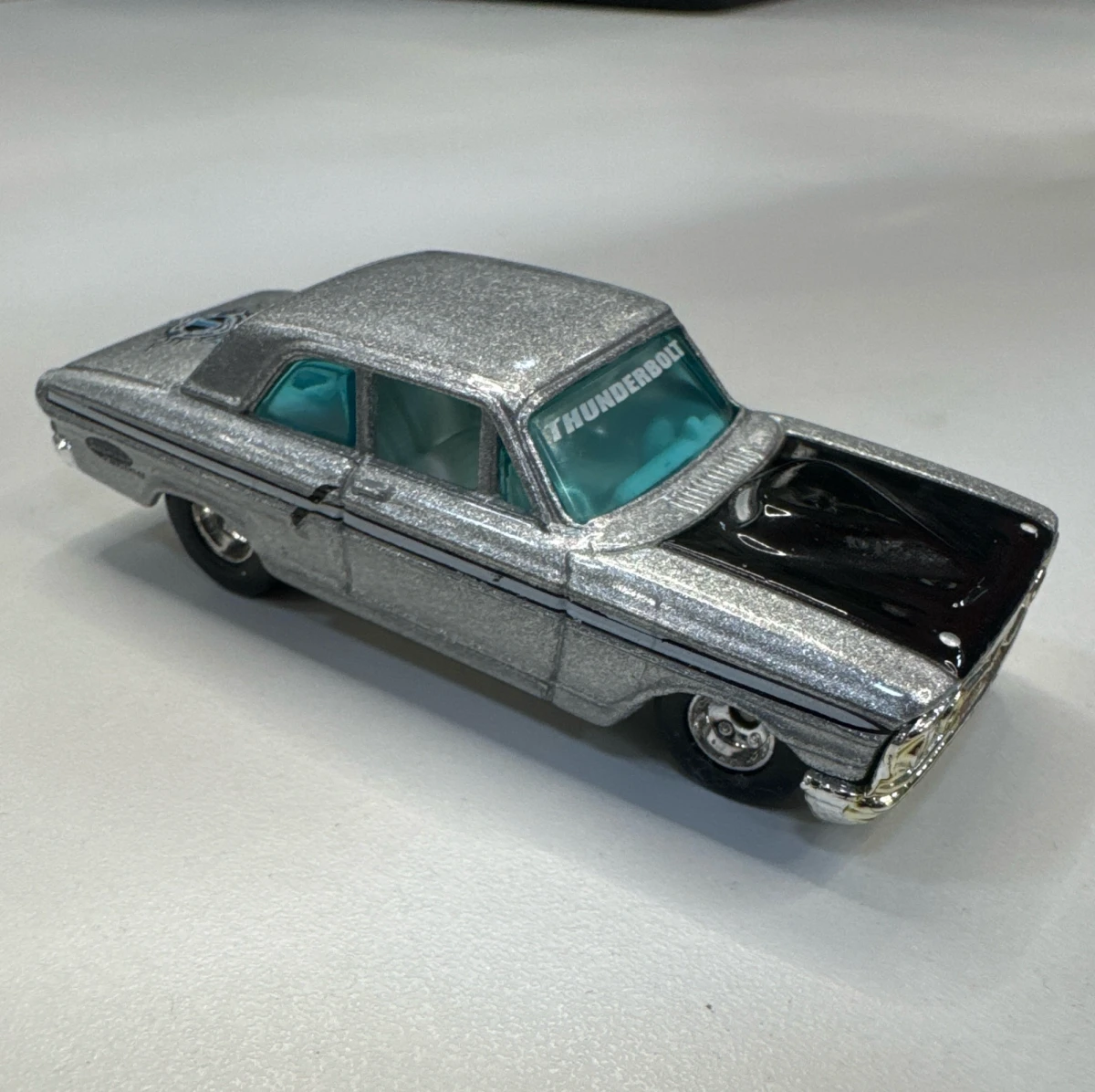 2002 Ford Thunderbolt Silver: No Package: Image 2