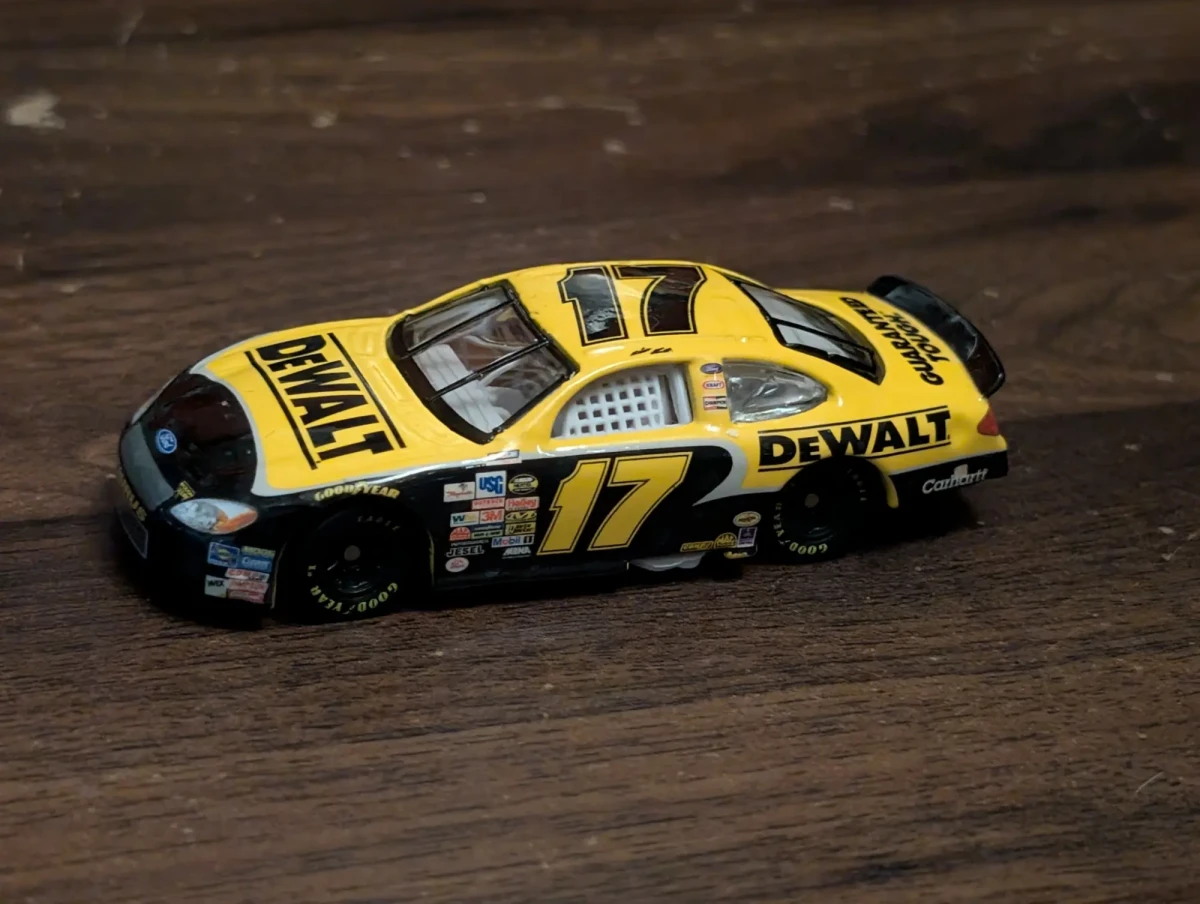 2003 Ford Nascar Matt Kenseth Yellow: No Package: Image 2