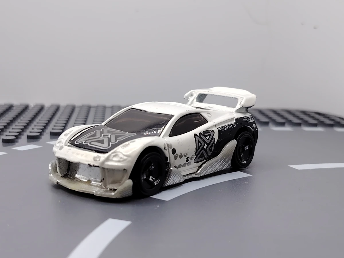 2003 MS-T Suzuka White: No Package: Image 2